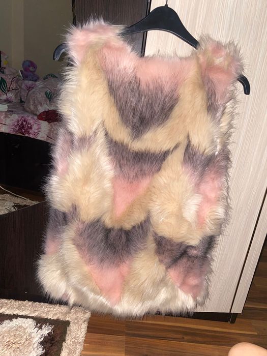 Vesta din blana perfecta pentru vremea de afara