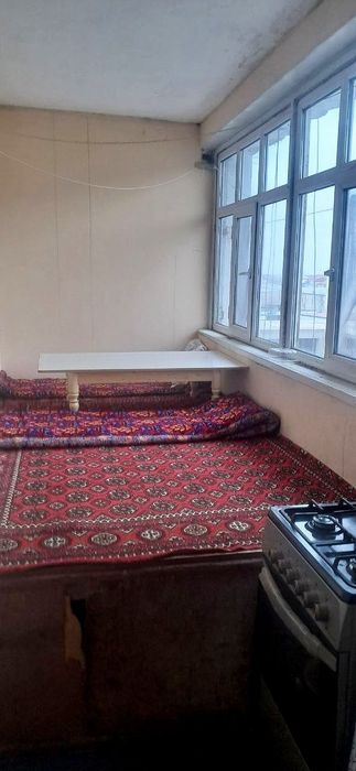 Gurlanskiyda amina dokon yanda Urdpiga yaqin joydan kv bor qizlara