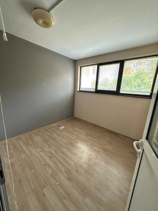 Просторен офис в гр.Пловдив - кв. Кършияка!