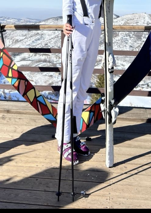 Белые лыжные брюки