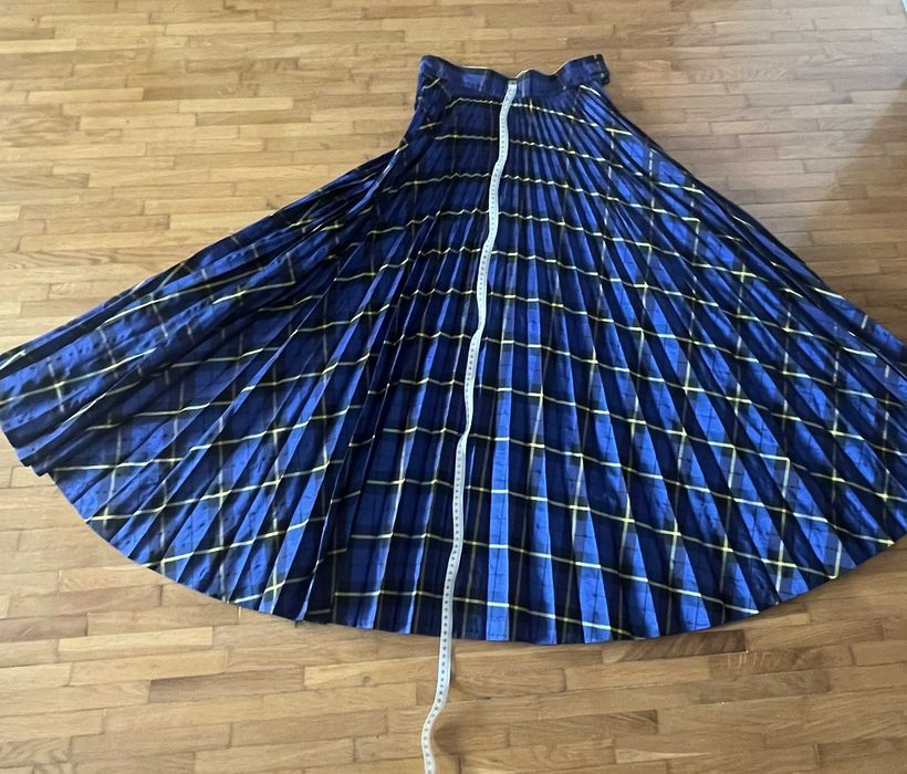 Set cardigan lana100% si fusta plisata deosebita,masuraS,ca Zara Mango