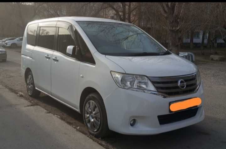Продам  Nissan Serena 2012 г