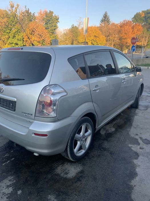 тойота корола версо 2.2 D=CAT Toyota corolla verso 2.2