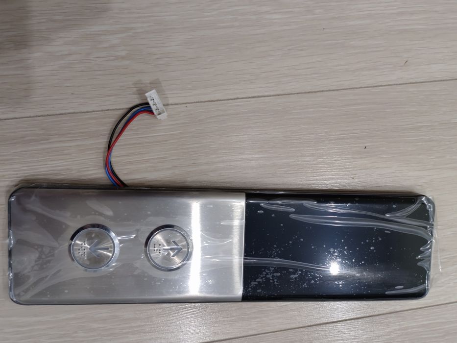 Вызывная кнопка лифта