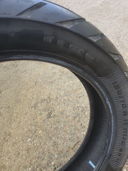 Anvelopa 150/70/R19 Metzeler Tourance Next în stare perfecte.
Sunt folosite doar 1513 km, adică rodajul cAnvelopa 150/70/R19 Metzeler Tourance Nex