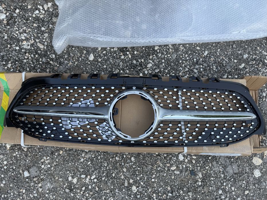 Решетка за Mercedes W177