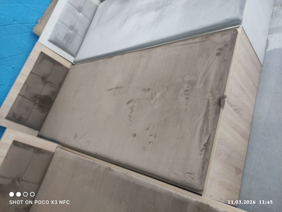 Одна спальня кровать