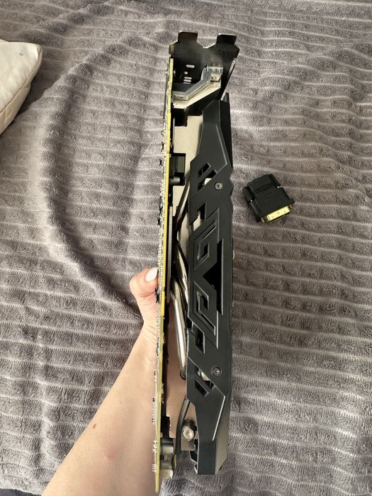 Видеокарта AMD Ryzen 580 8gb