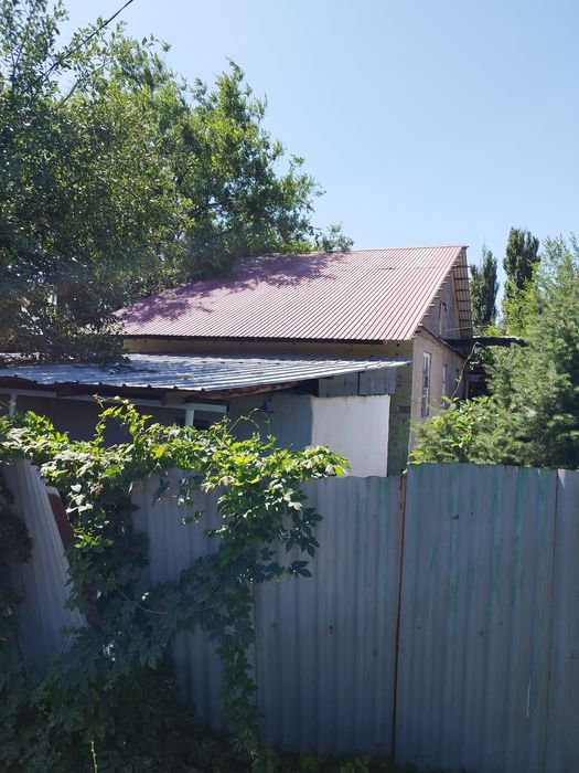 Продам дом делимый учаске