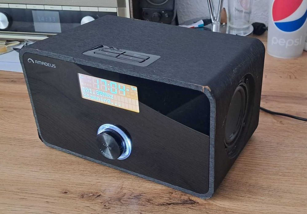 Radio AMADEUS/FM/DAB +/ Bluetooth