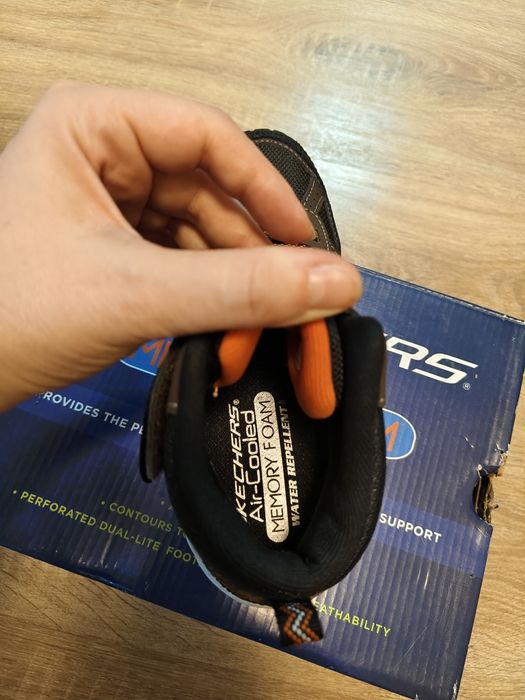 Кроссовки Skechers