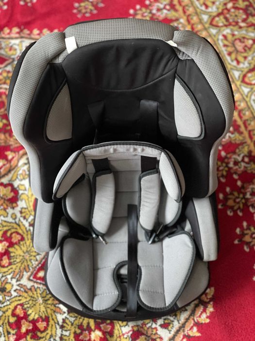Автокресло регулируемая