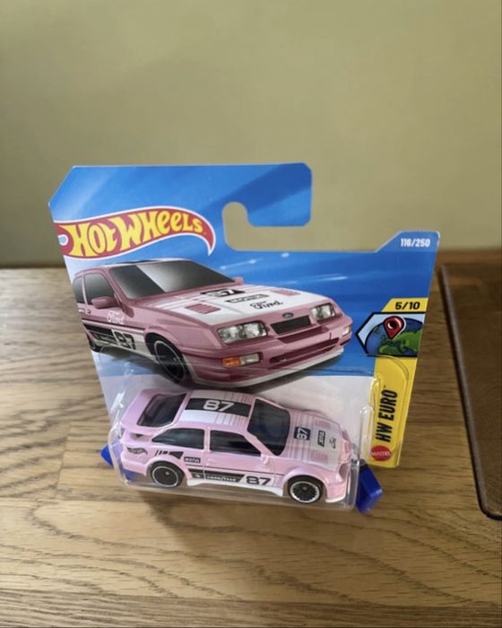 Hot Wheels FORD Sierra Cosworth