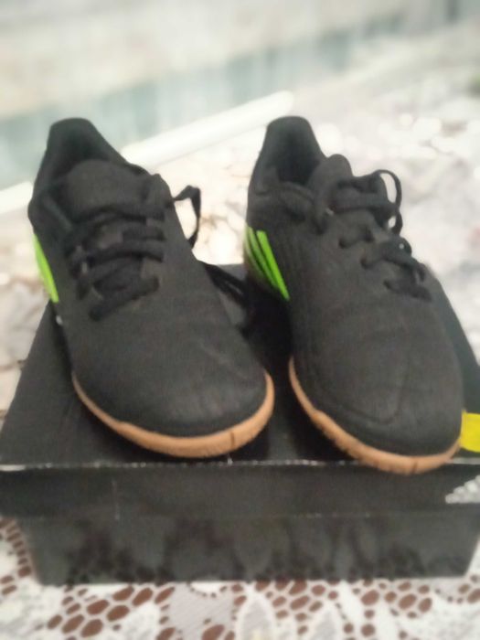 Детски футболни обувки адидас