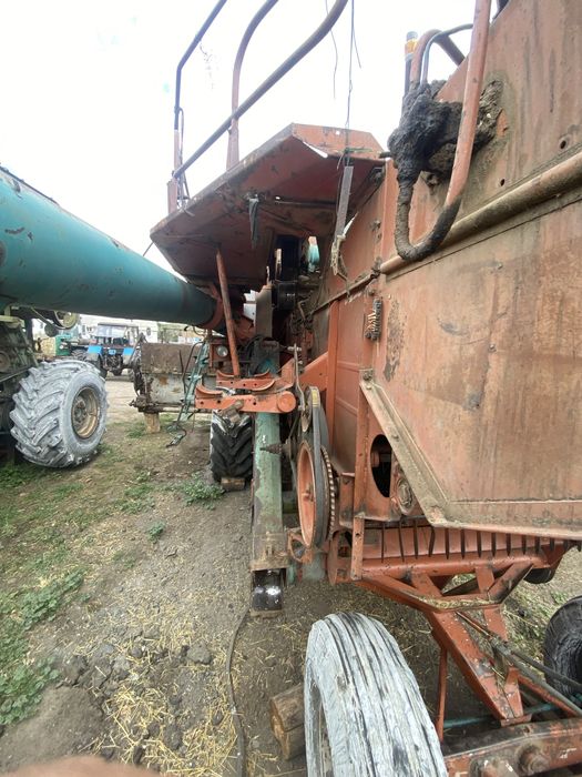 Продам комбайн енесей