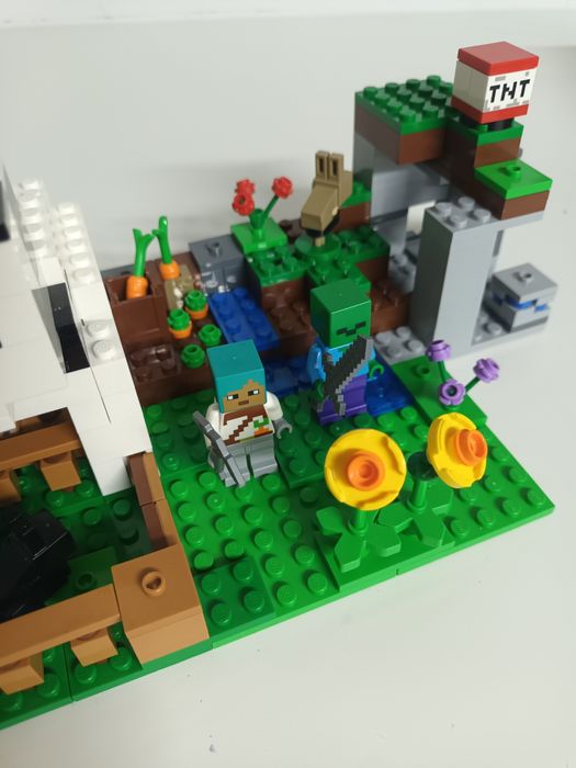 Lego Minecraft original Ferma de iepuri 21181