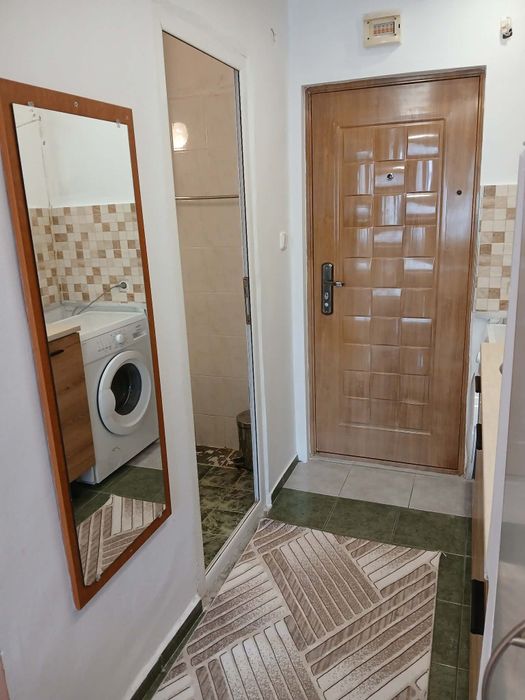 Дава се студио под наем в Слънчев бряг