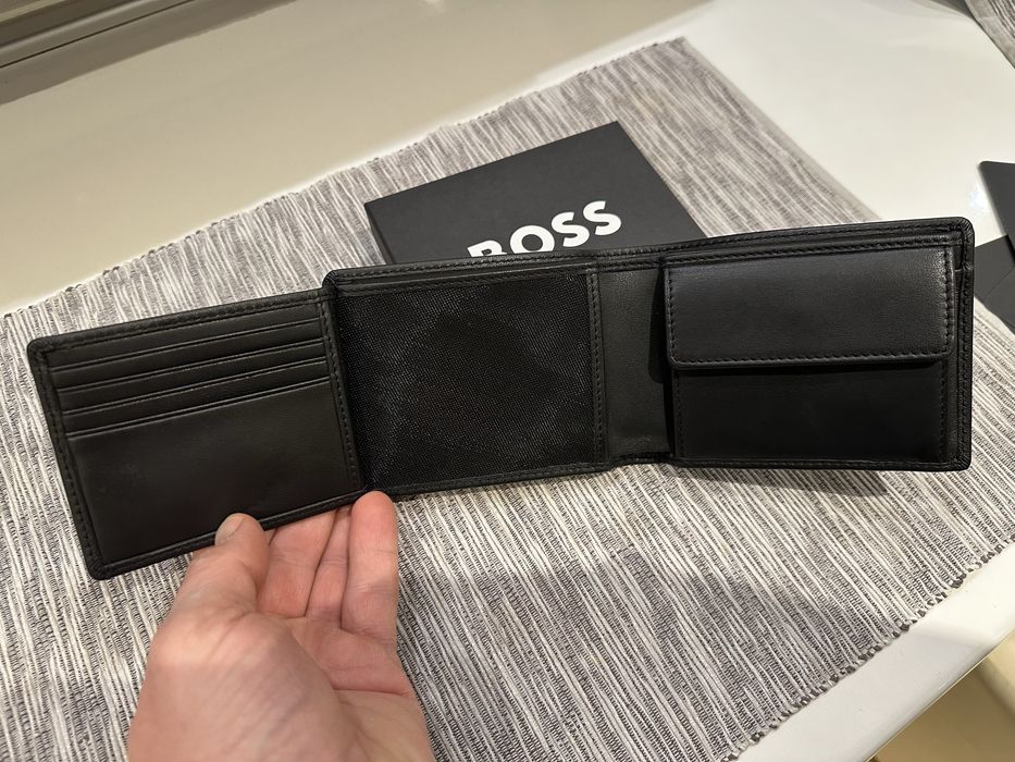 BOSS Arezzo 100% ЕСТЕСТВЕНА КОЖА / мъжки портфейл /