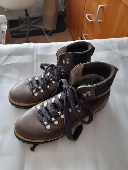 Спортни /туристически/ боти на ROVER, ном.40 и TAMARIS ном.37, 38