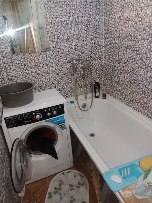 Продам 2х ком квартиру Карчагин 88