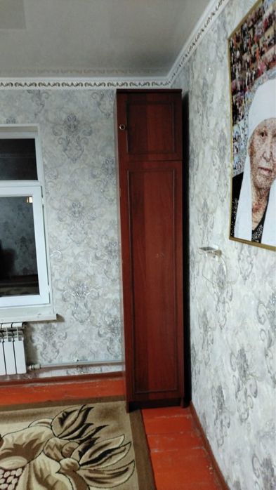 Шкаф для зала деревянный