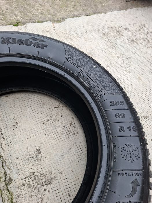 Vând anvelope de iarna Kleber