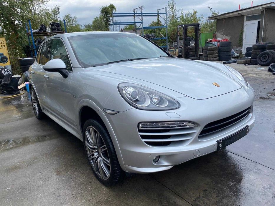 dezmembrez porsche cayenne cod motor CRCA/bara fata cayenne/faruri