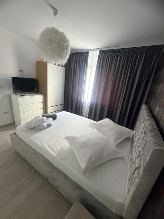 Inchiriez apartament in regim hotelier  2  camere  Rm sarat