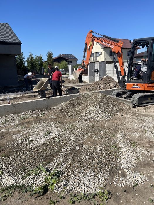 Inchiriez buldoexcavator , mini , bobcat