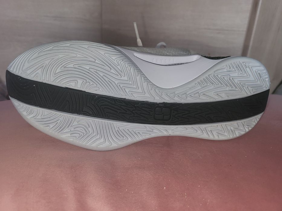 Nike Sabrina кроссовки