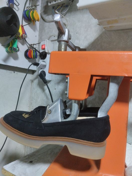 Oyoq kiyim kengaytirish xizmati