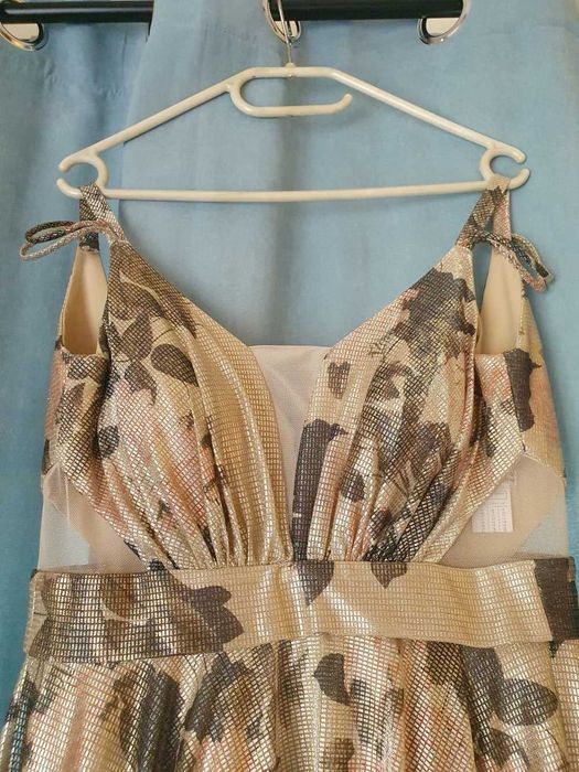 Vand rochie de ocazie/de nasa/soacra mare