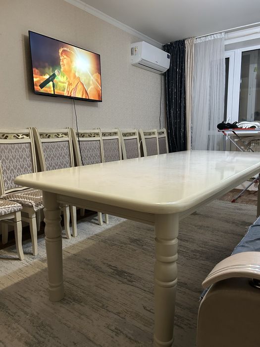 Продам стол-трансформер со стульями