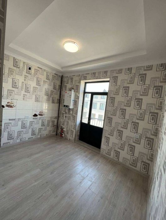 Алексей. Поклейка обоев. Косметический ремонт Малярка Отделка