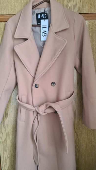 Дамско дълго палто