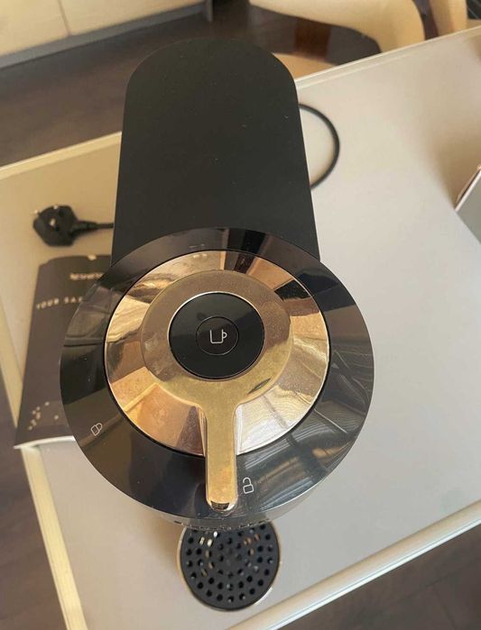 Кафемашина Nespresso Krups XN910 Vertuo