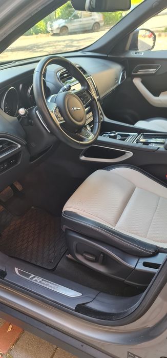 Jaguar F Pace R sport . Automat . 2018 . Km 98000