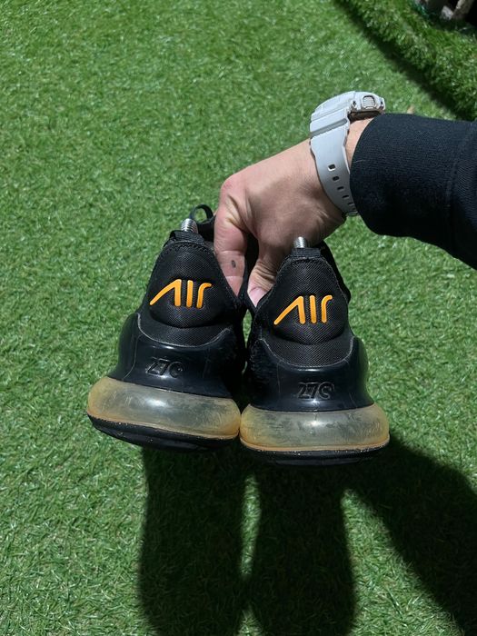 Дамски маратонки : Nike Air Max 270 Multi SWOOSH 40