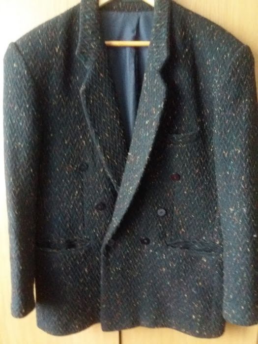Запазени мъжки костюм и сако