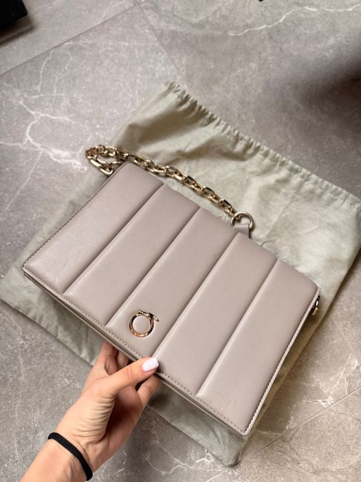 Чанта TRUSSARDI уникален цвят