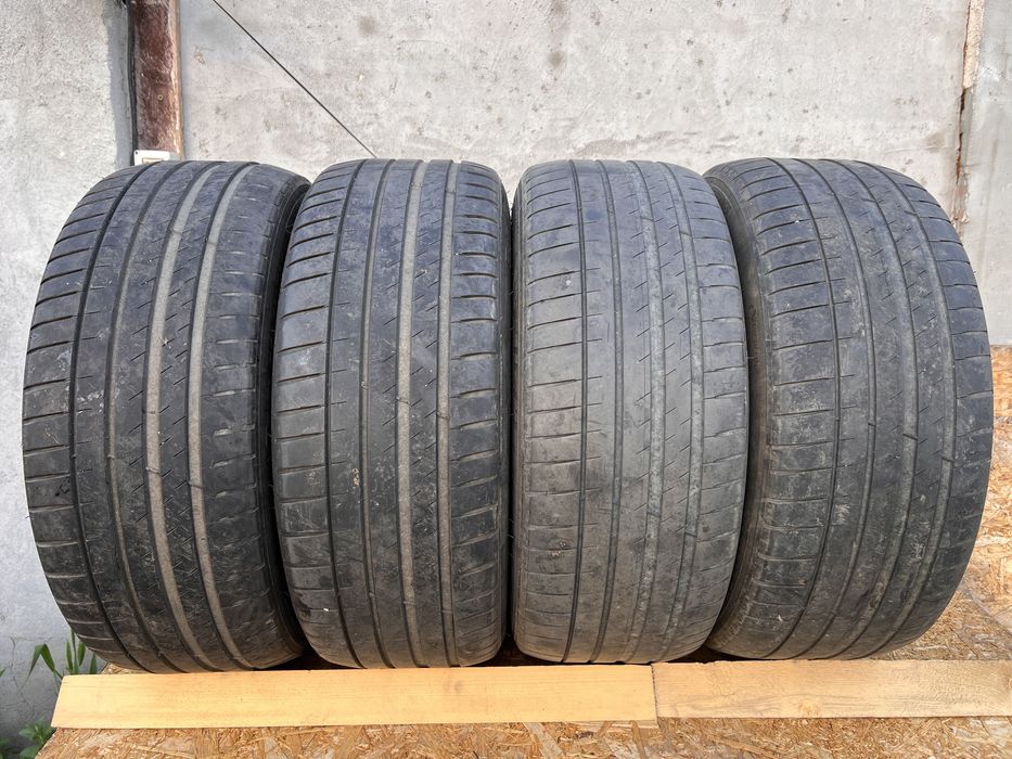 Anvelope vara Michelin Pilot Sport 235/45/R18 set TESLA