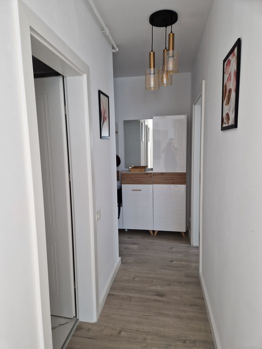 Proprietar ofer spre închiriere apartament cu doua camere