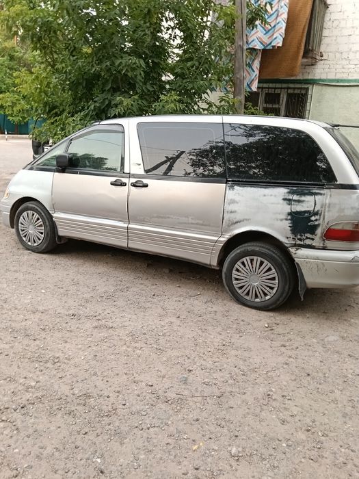 Тоёта эстима эмина