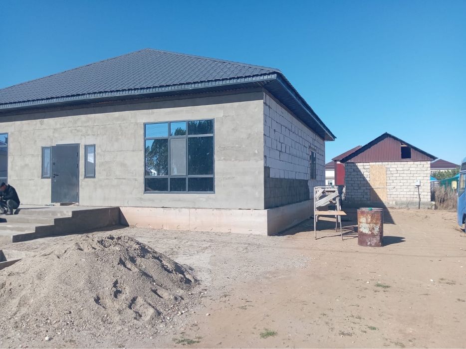 Продам дом , черновой вариант