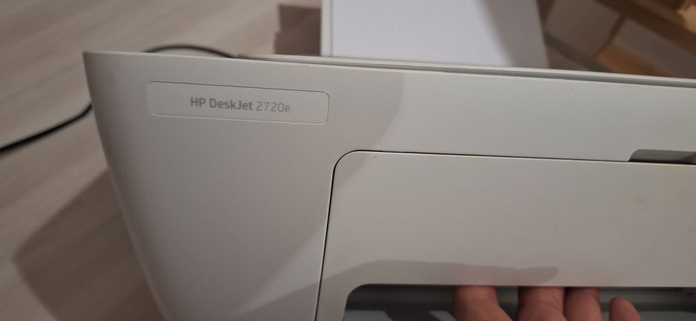 Imprimanta HP Deskjet 2720e