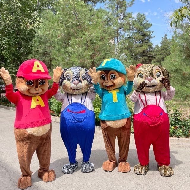 Ayiqlar raddom tugulgan kun va boshqa tadbirlarga