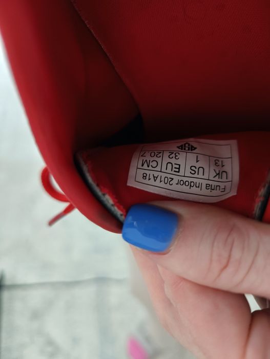 Кроссовки для футбола