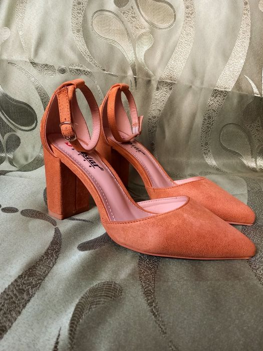 Două perechi la preț de una