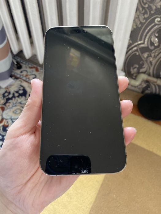 Продам айфон 14 про макс