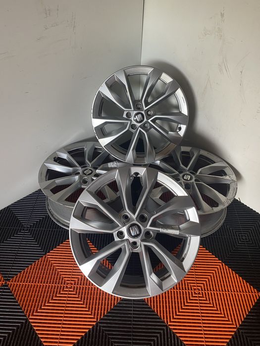 Jante originale Skoda Karoq,VW tiguan,Seat pe 18